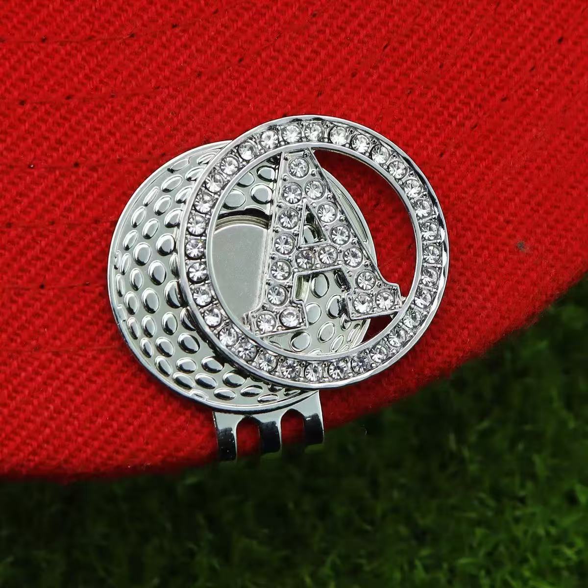 반짝이는 라인스톤 A자형 볼 마커가 있는 자석 골프 모 - Ball Marker Set 리뷰 및 가격
